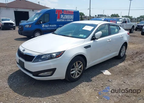 2013 Kia Optima Lx z USA, uszkodzony, nr VIN KNAGM4A7XD5337027